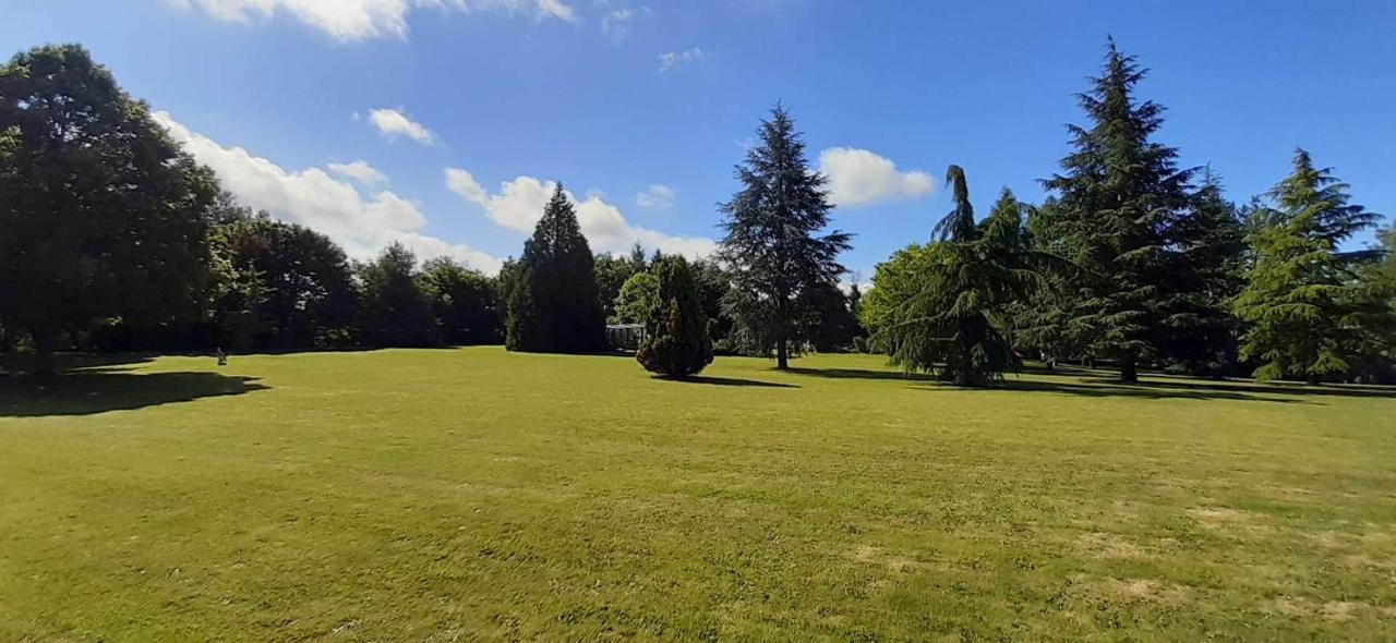 A L'Oree Du Parc Saint-Priest-des-Champs Экстерьер фото