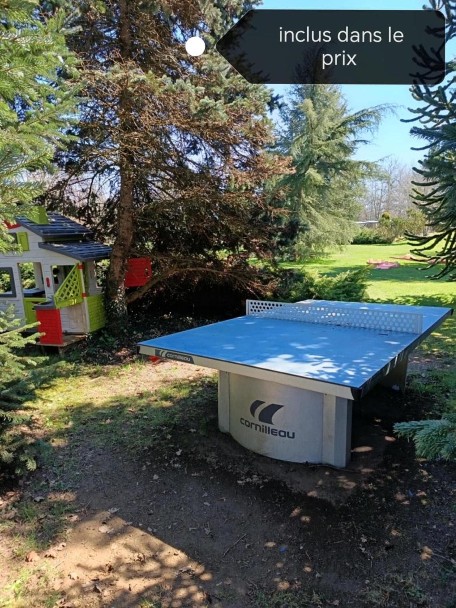 A L'Oree Du Parc Saint-Priest-des-Champs Экстерьер фото