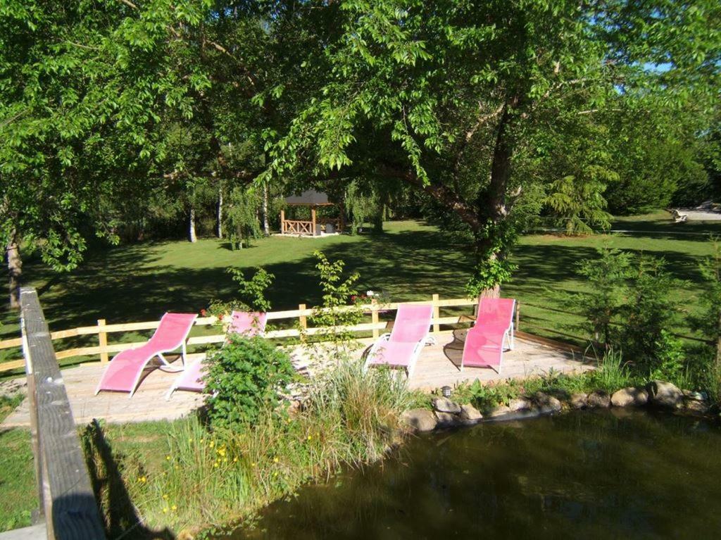 A L'Oree Du Parc Saint-Priest-des-Champs Экстерьер фото
